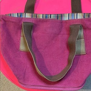 PINK handbag 👜 cute and roomy